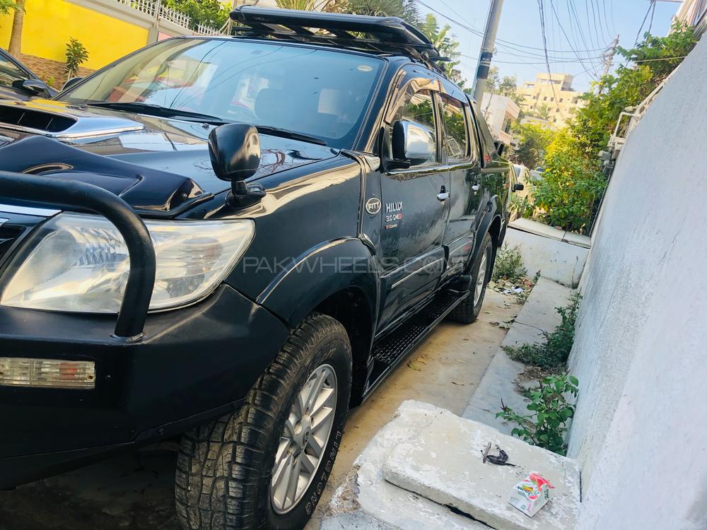 Toyota Hilux 2012 for Sale in Karachi Toyota Hilux 2012 for Sale in Karachi Image-5