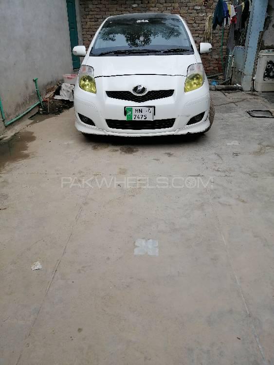 Toyota Vitz 2013 for Sale in D.G.Khan Toyota Vitz 2013 for Sale in D.G.Khan Image-8