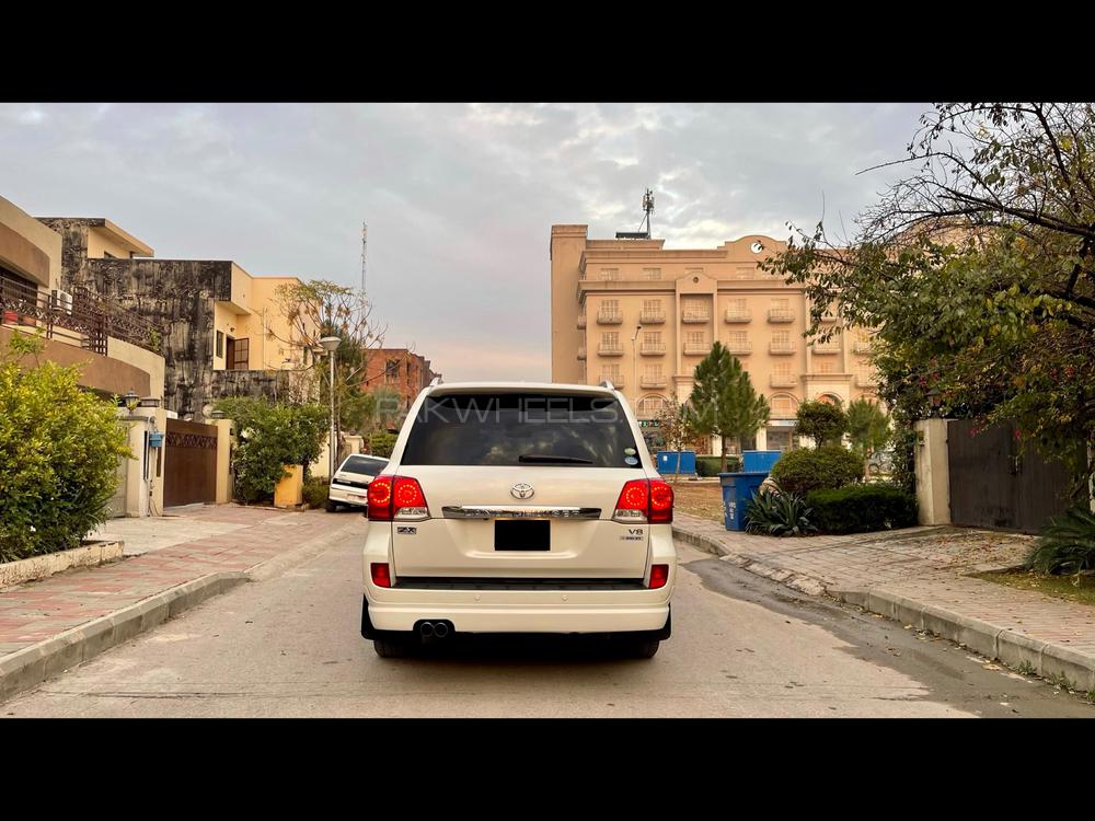 Toyota Land Cruiser 2012 for Sale in Islamabad Toyota Land Cruiser 2012 for Sale in Islamabad Image-7