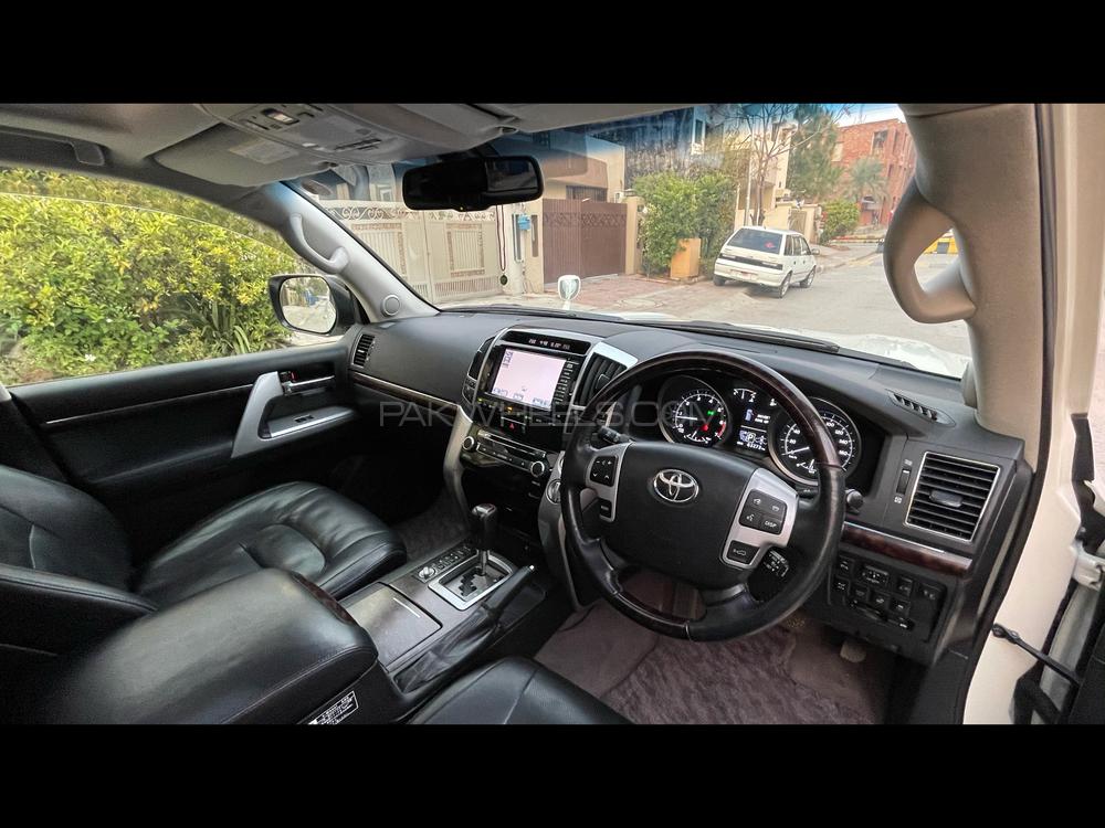 Toyota Land Cruiser 2012 for Sale in Islamabad Toyota Land Cruiser 2012 for Sale in Islamabad Image-9