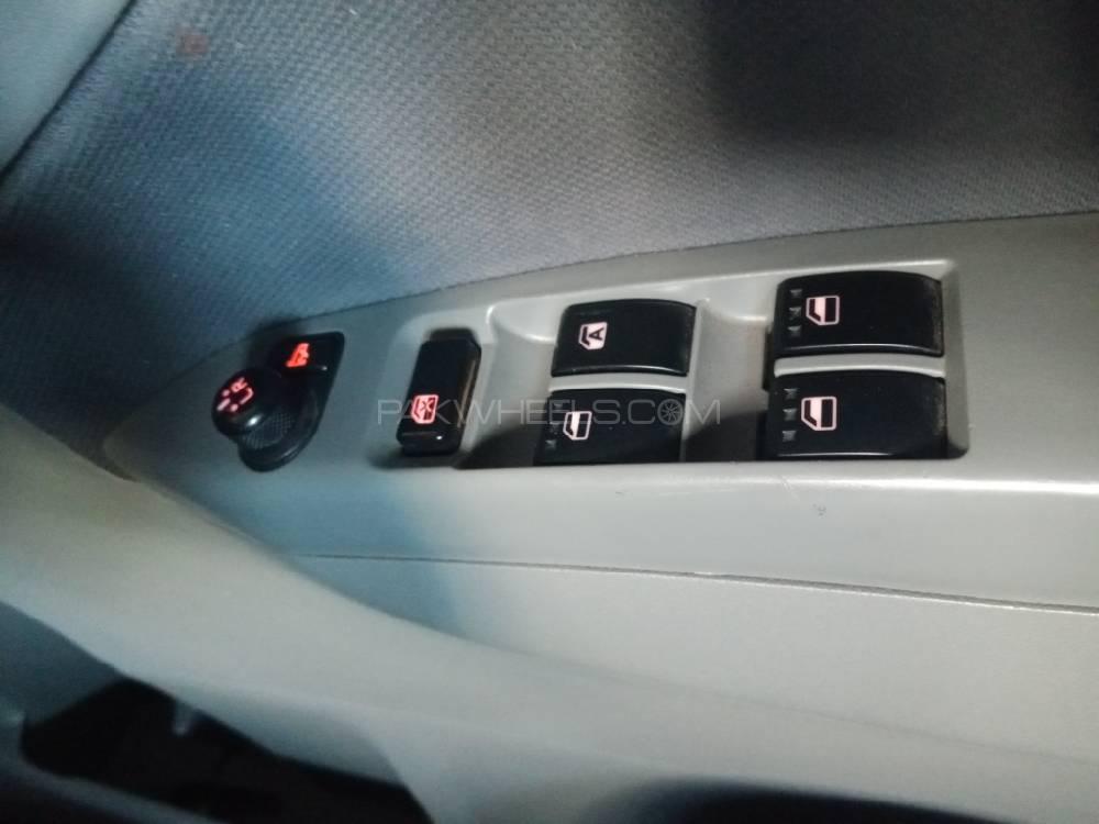 Daihatsu Move 2006 for Sale in Rawalpindi Daihatsu Move 2006 for Sale in Rawalpindi Image-10