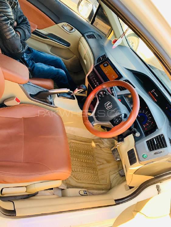 Honda Civic 2014 for Sale in Faisalabad Honda Civic 2014 for Sale in Faisalabad Image-5