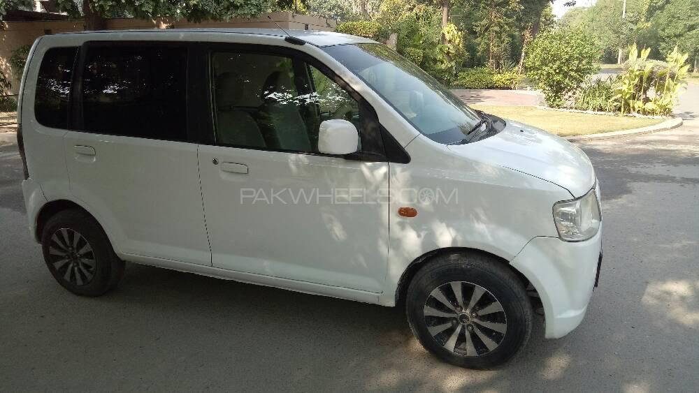 Mitsubishi Ek Wagon 2013 for Sale in Lahore Mitsubishi Ek Wagon 2013 for Sale in Lahore Image-3