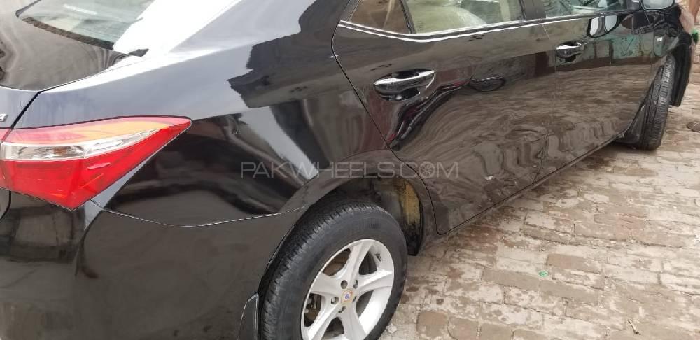 Toyota Corolla 2015 for Sale in Lahore Image-1