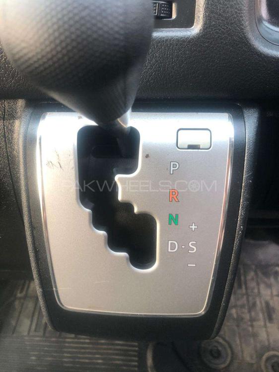 Toyota Hiace 2016 for Sale in Gujranwala Toyota Hiace 2016 for Sale in Gujranwala Image-14