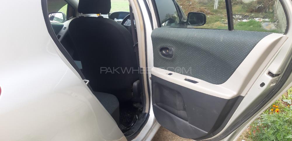 Toyota Vitz 2005 for Sale in Attock Toyota Vitz 2005 for Sale in Attock Image-5