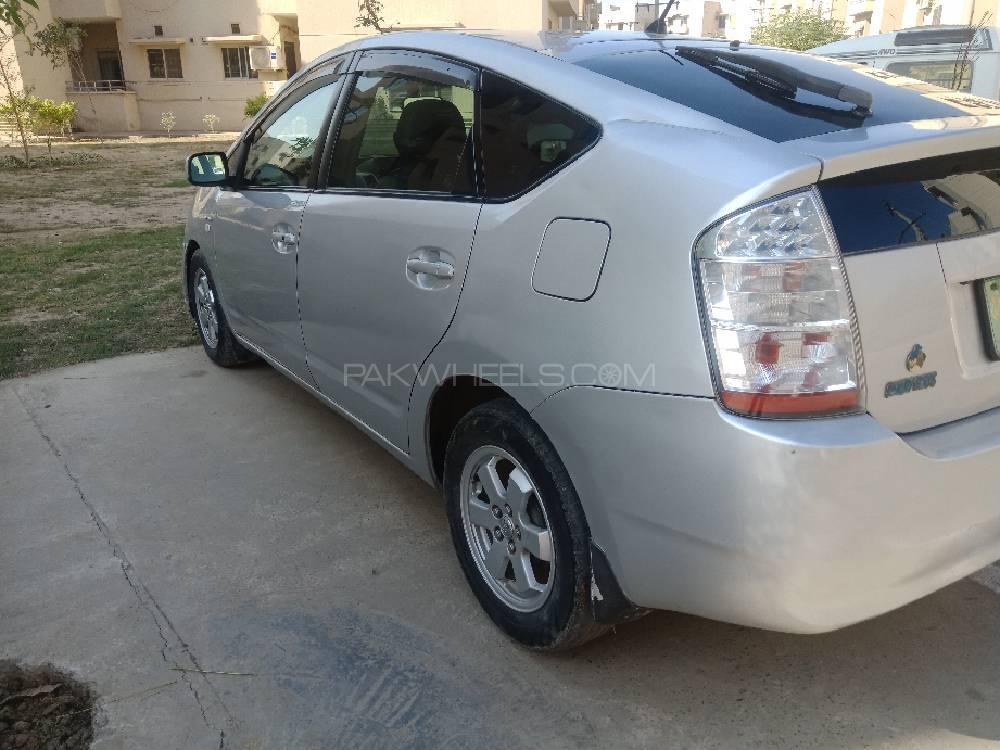 Toyota Prius 2007 for Sale in Lahore Toyota Prius 2007 for Sale in Lahore Image-6