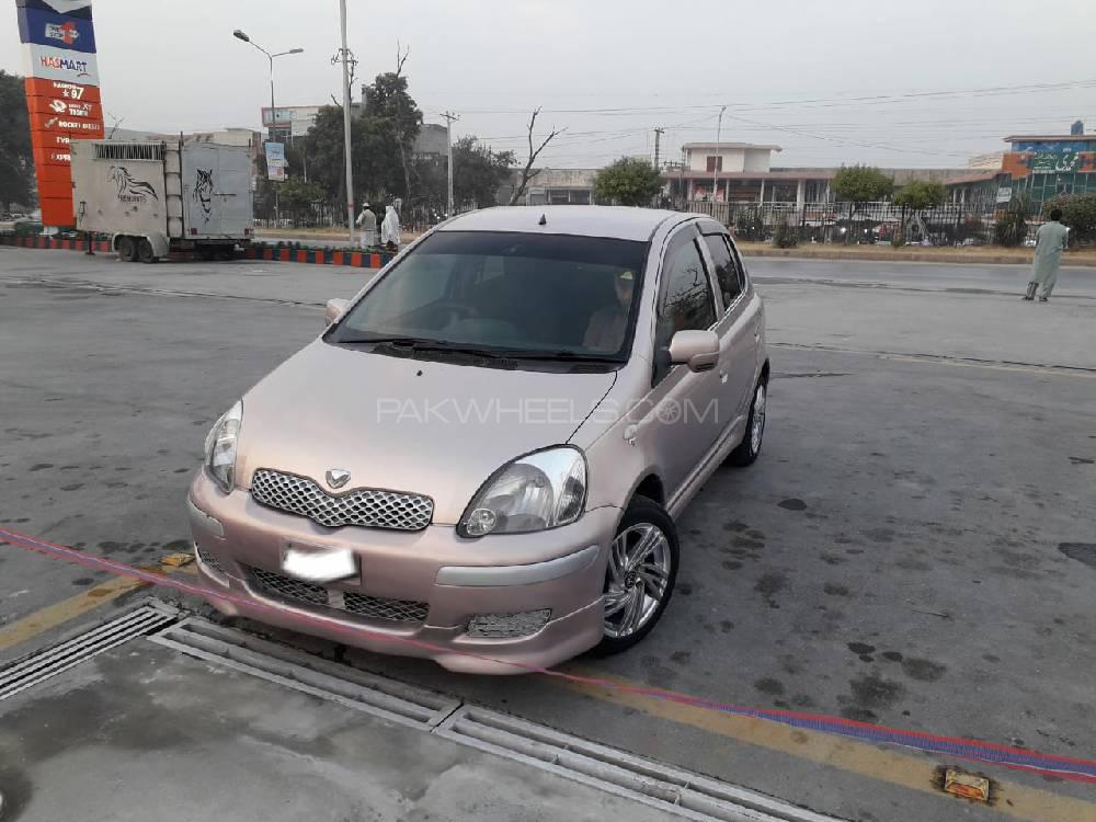 Toyota Vitz 2002 for Sale in Karak Image-1