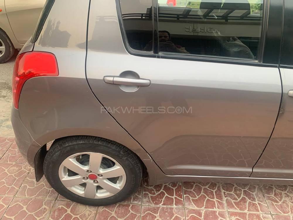 Suzuki Swift 2014 for Sale in Lahore Suzuki Swift 2014 for Sale in Lahore Image-12