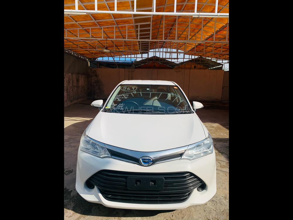 Toyota Corolla Axio 2017 for Sale in Peshawar Image-1