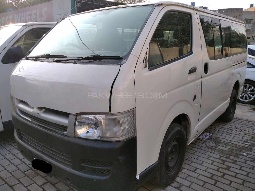Toyota Hiace 2010 for sale in Lahore | PakWheels