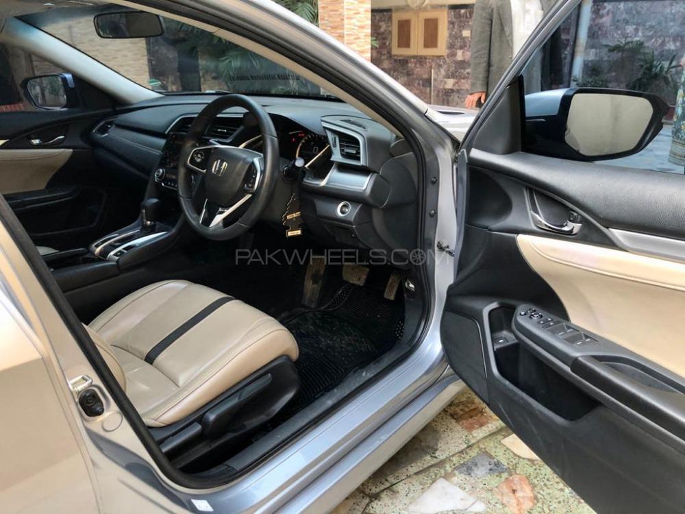 Honda Civic 2017 for Sale in Peshawar Honda Civic 2017 for Sale in Peshawar Image-4