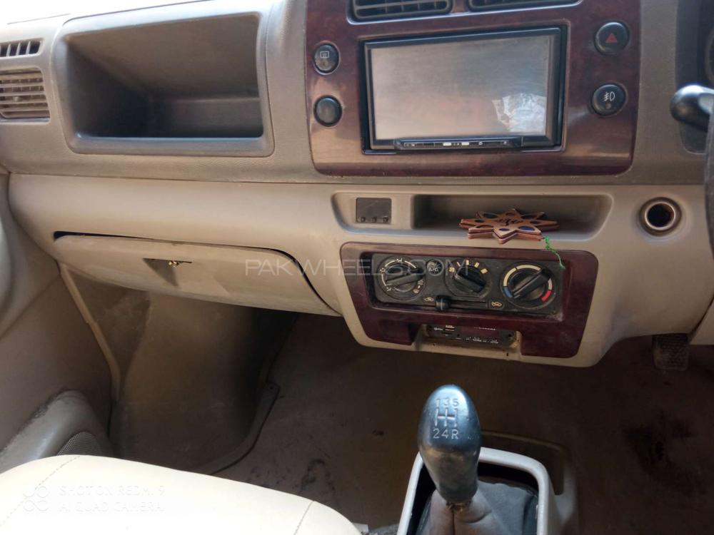 Suzuki APV 2007 for Sale in Lahore Suzuki APV 2007 for Sale in Lahore Image-8