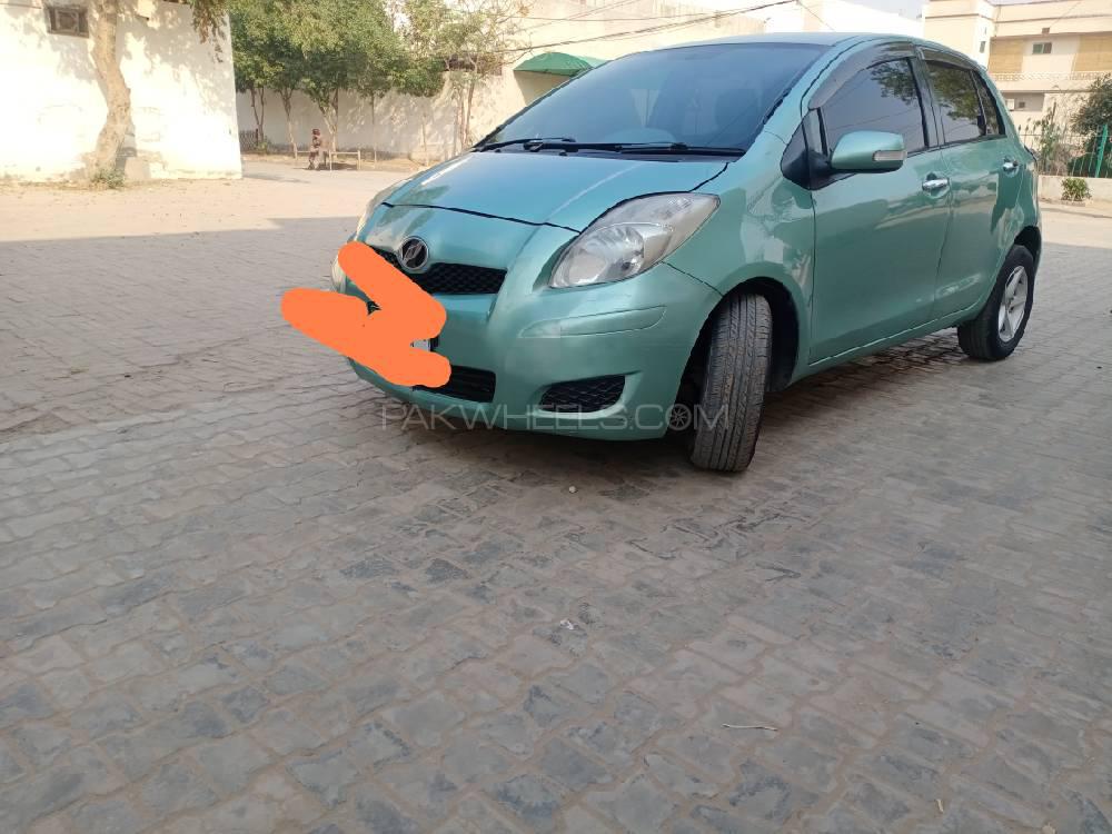 Toyota Vitz 2008 for Sale in Multan Image-1