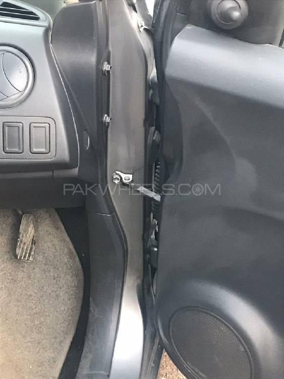 سوزوکی سوئفٹ 2011 for Sale in کراچی سوزوکی سوئفٹ 2011 for Sale in کراچی Image-2