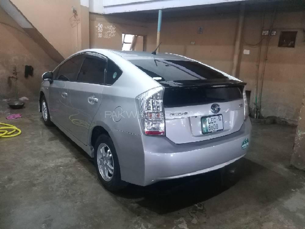 Toyota Prius 2011 for Sale in Faisalabad Toyota Prius 2011 for Sale in Faisalabad Image-4
