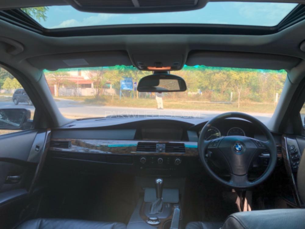 BMW 5 Series 2004 for Sale in Islamabad BMW 5 Series 2004 for Sale in Islamabad Image-16