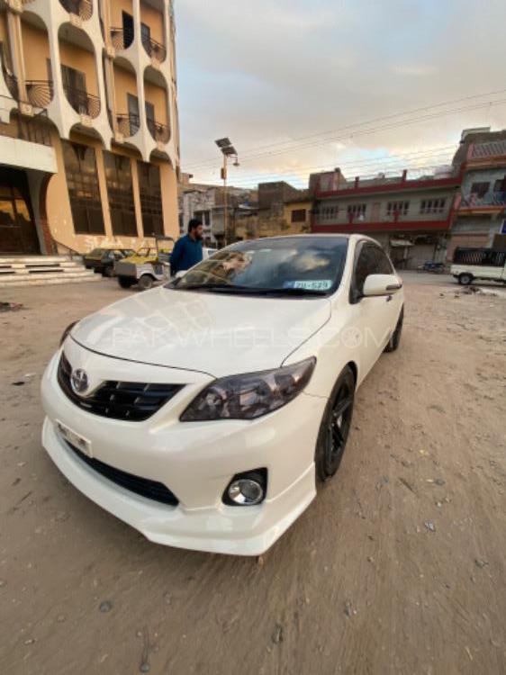 Toyota Corolla - 2013  Toyota Corolla - 2013  Image-3