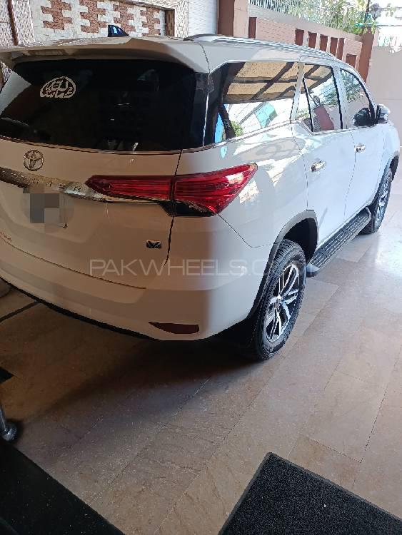 ٹویوٹا فورچیونر 2020 for Sale in گجرانوالہ ٹویوٹا فورچیونر 2020 for Sale in گجرانوالہ Image-9