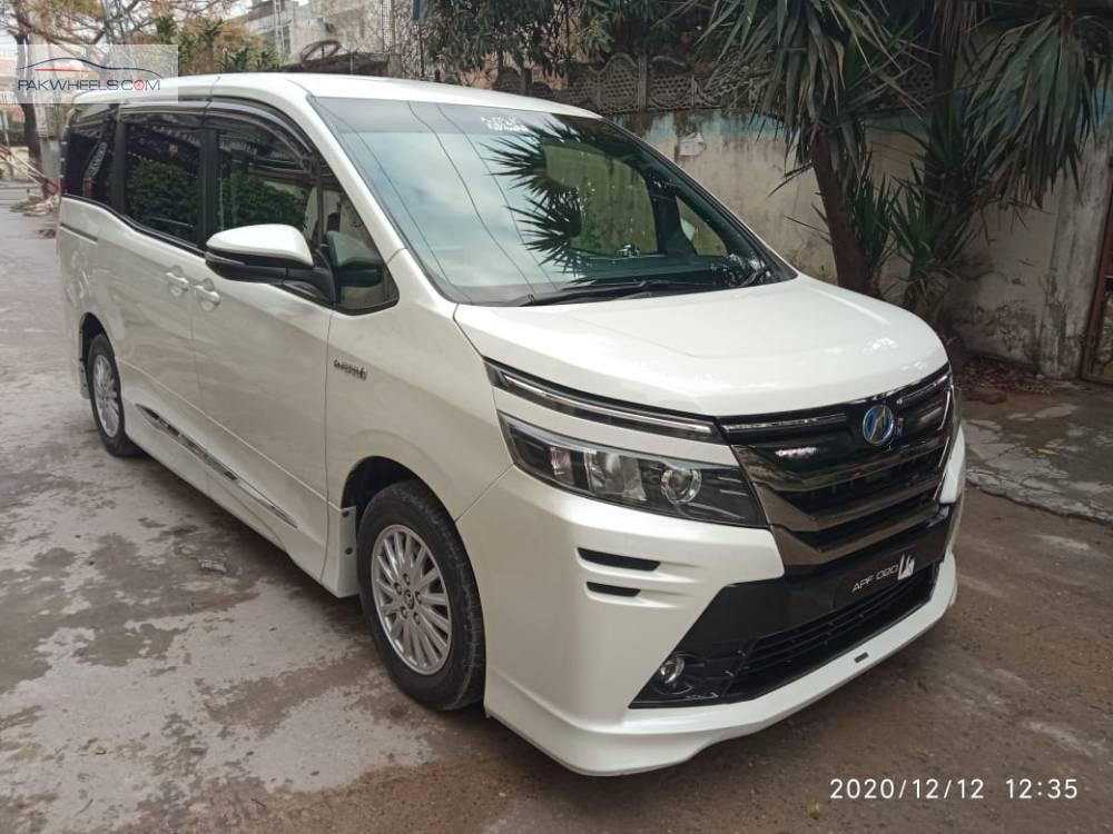 ٹویوٹا ووکسی 2015 for Sale in اسلام آباد Image-1