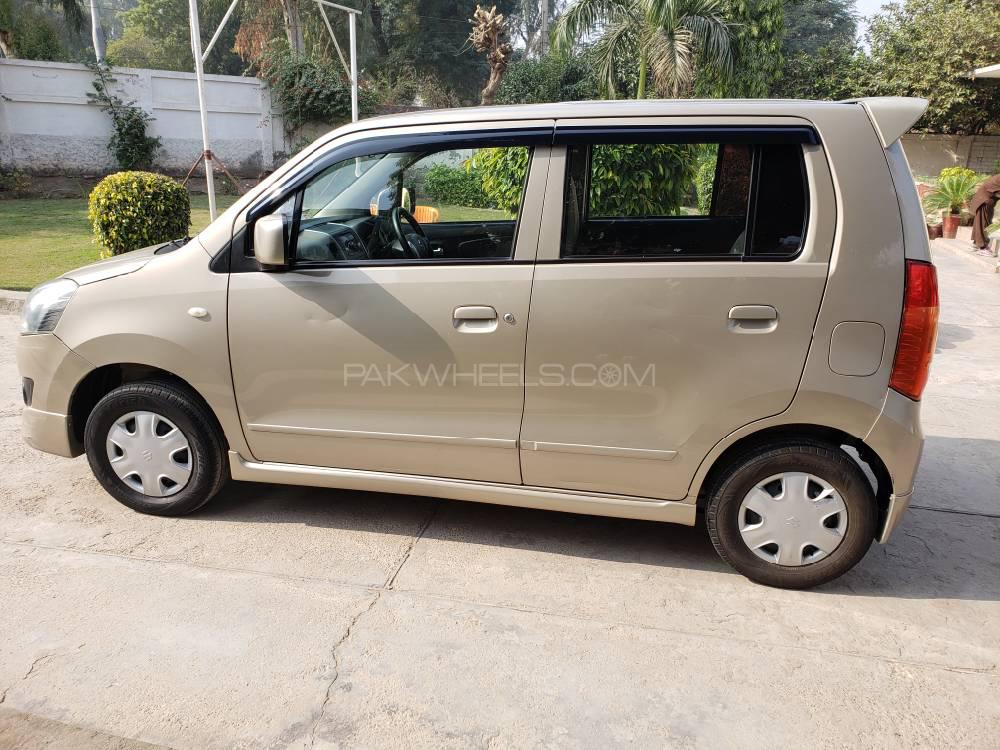 Suzuki Wagon R 2015 for Sale in Multan Suzuki Wagon R 2015 for Sale in Multan Image-3