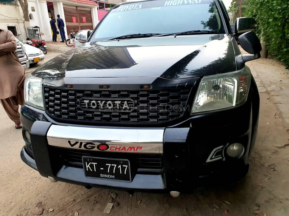 Toyota Hilux 2014 for Sale in Karachi Toyota Hilux 2014 for Sale in Karachi Image-3