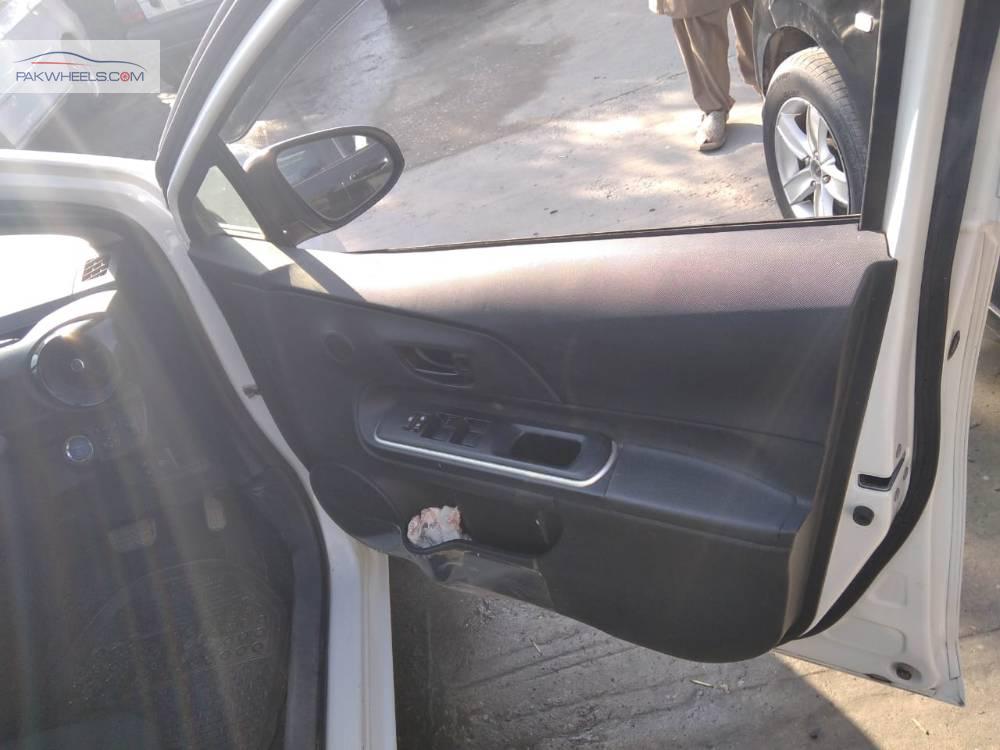 Toyota Aqua 2017 for Sale in Islamabad Toyota Aqua 2017 for Sale in Islamabad Image-5