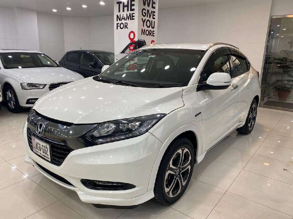 Honda Vezel 2016 for Sale in Rawalpindi Image-1
