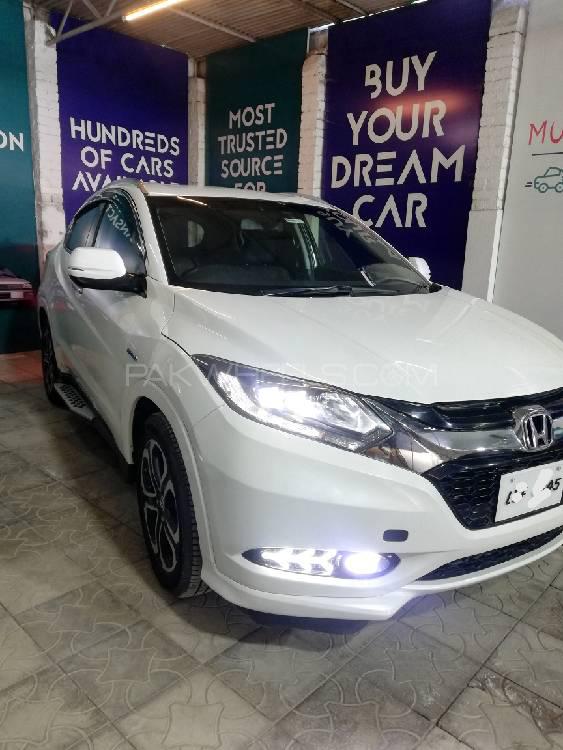 Honda Vezel 2015 for Sale in Lahore Image-1