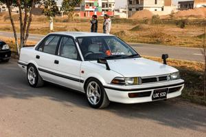 Toyota Corolla - 1987