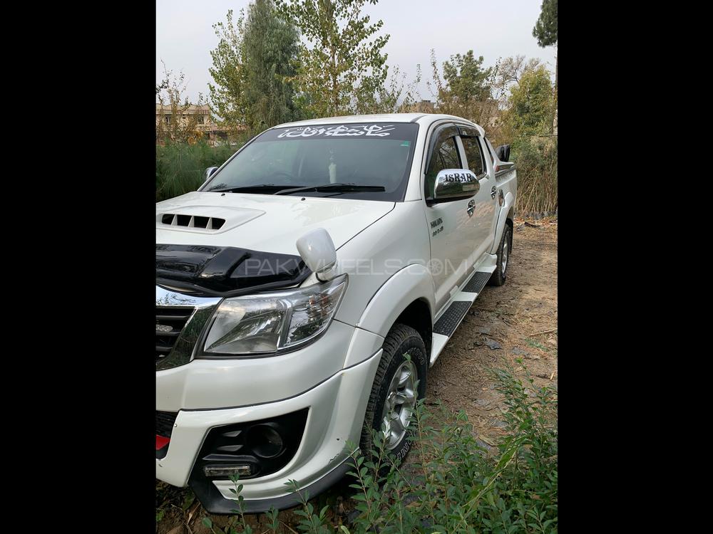 ٹویوٹا ہائیلکس 2012 for Sale in پشاور ٹویوٹا ہائیلکس 2012 for Sale in پشاور Image-4