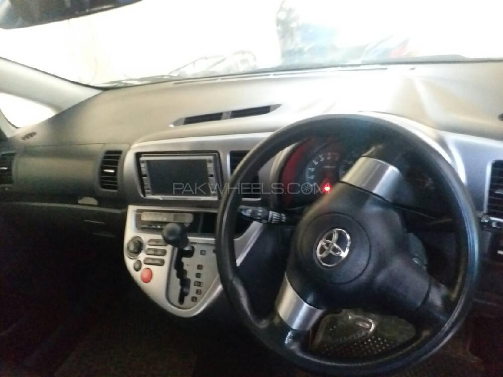 Toyota Wish 2004 for Sale in Attock Toyota Wish 2004 for Sale in Attock Image-10