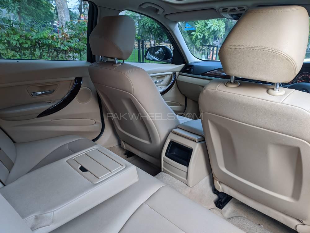 BMW 3 Series 2013 for Sale in Lahore BMW 3 Series 2013 for Sale in Lahore Image-4