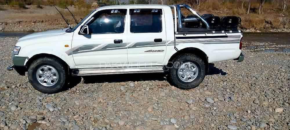 ٹویوٹا ہائیلکس 2001 for Sale in پشاور ٹویوٹا ہائیلکس 2001 for Sale in پشاور Image-2