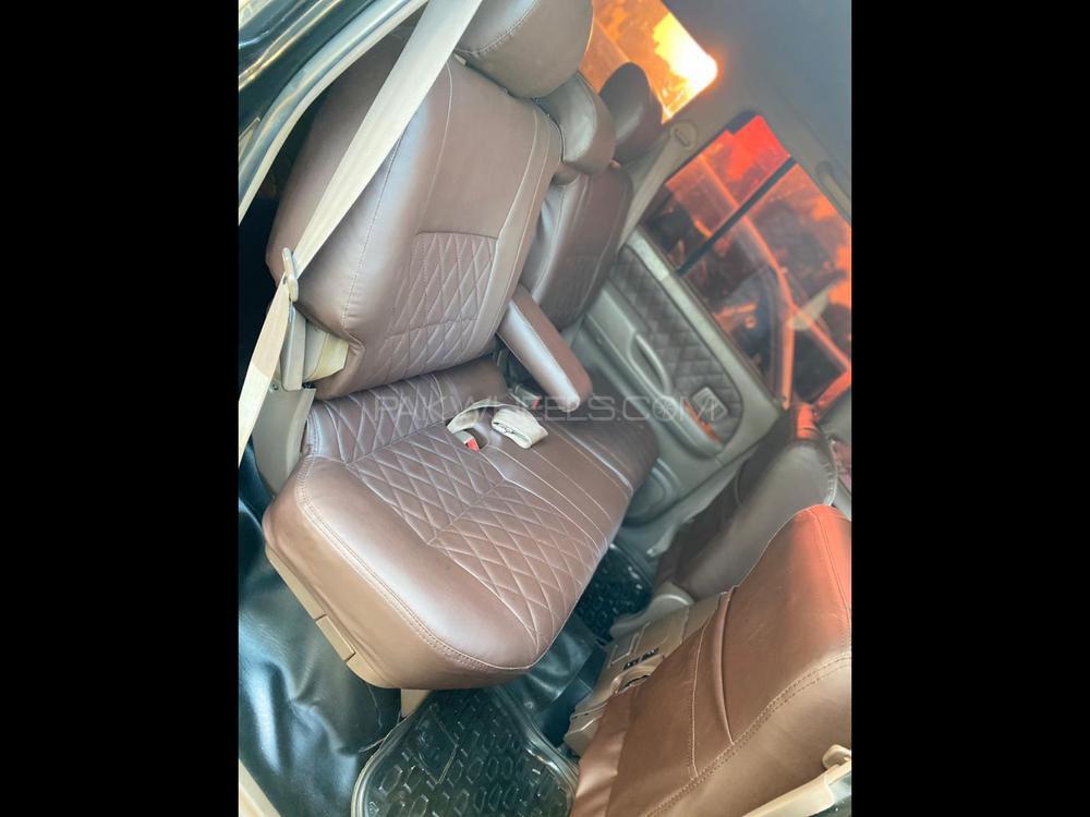 Toyota Prado 2002 for Sale in Karachi Toyota Prado 2002 for Sale in Karachi Image-10