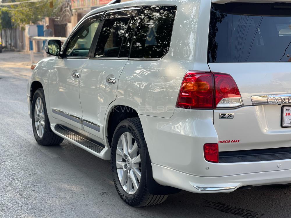 Toyota Land Cruiser 2013 for Sale in Lahore Toyota Land Cruiser 2013 for Sale in Lahore Image-5