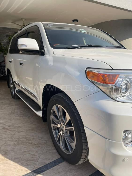 Toyota Land Cruiser 2013 for Sale in Islamabad Toyota Land Cruiser 2013 for Sale in Islamabad Image-2