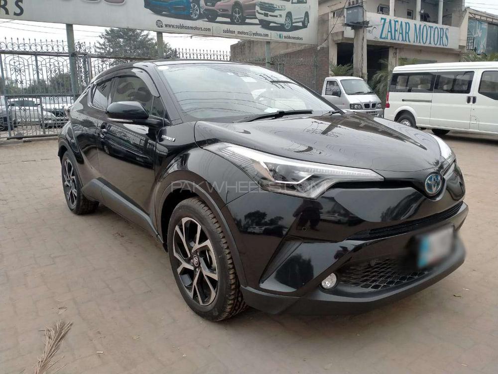 Toyota C-HR 2017 for Sale in Gujranwala Image-1