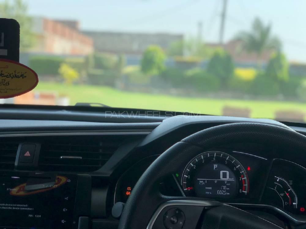 Honda Civic 2019 for Sale in Gujranwala Honda Civic 2019 for Sale in Gujranwala Image-5