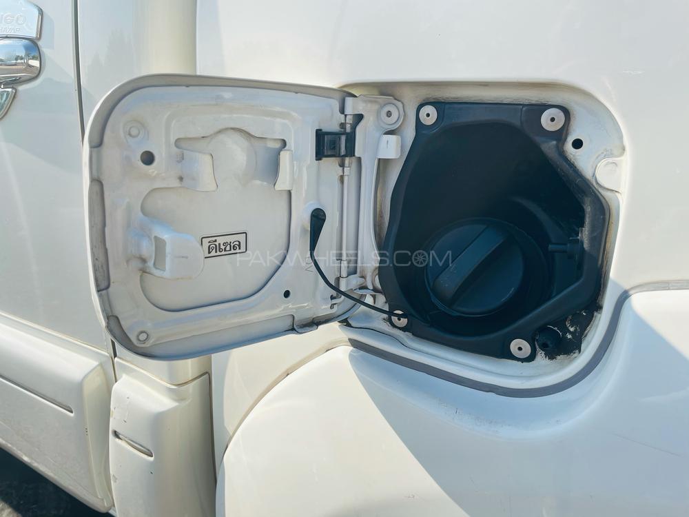 ٹویوٹا ہائیلکس 2013 for Sale in اسلام آباد ٹویوٹا ہائیلکس 2013 for Sale in اسلام آباد Image-17