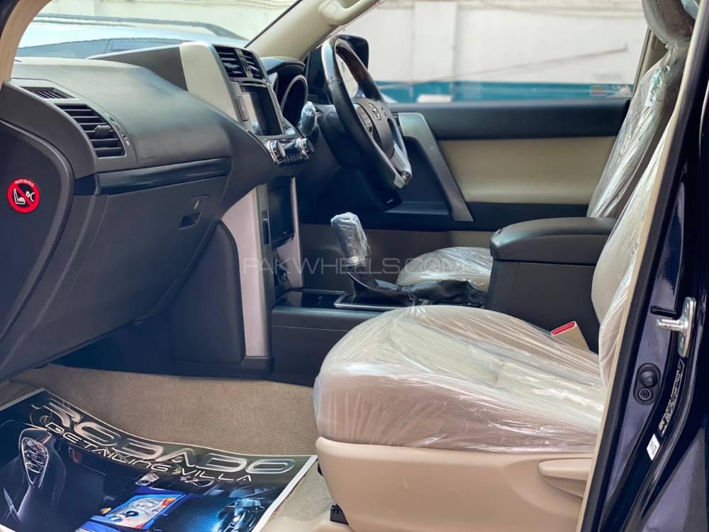 Toyota Prado 2012 for Sale in Karachi Toyota Prado 2012 for Sale in Karachi Image-11