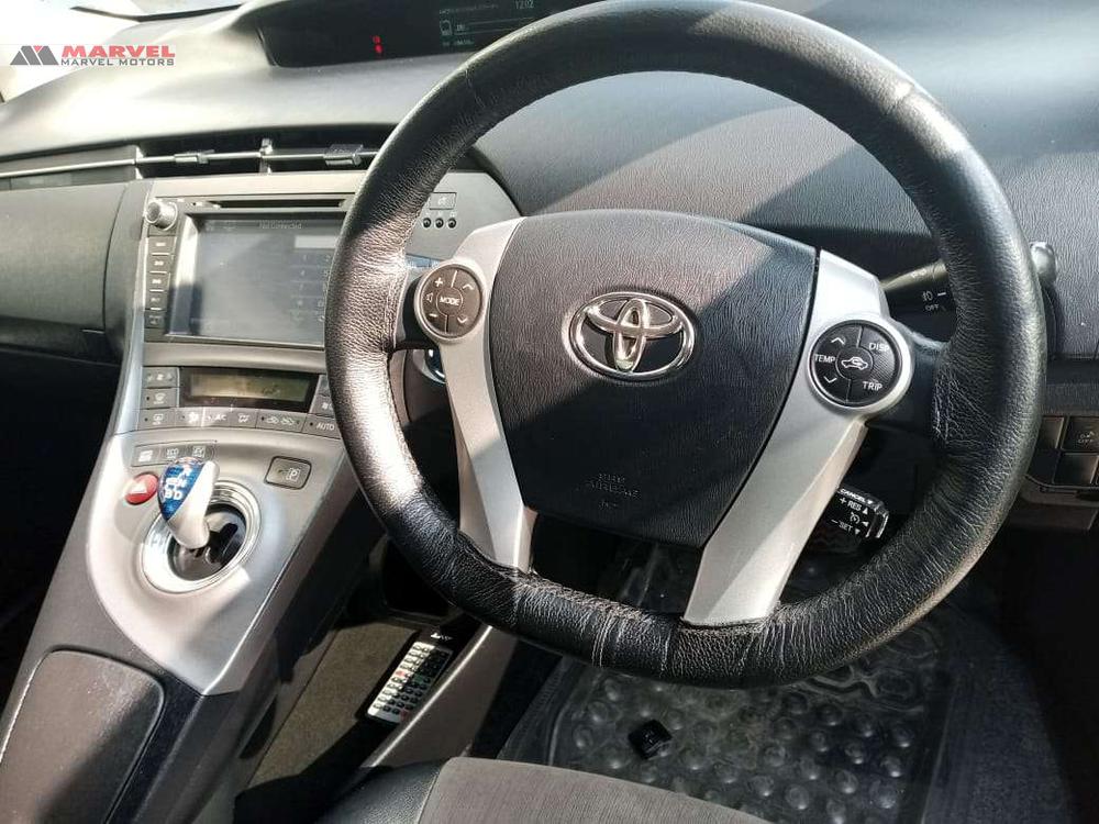 Toyota Prius 2014 for Sale in Islamabad Toyota Prius 2014 for Sale in Islamabad Image-10