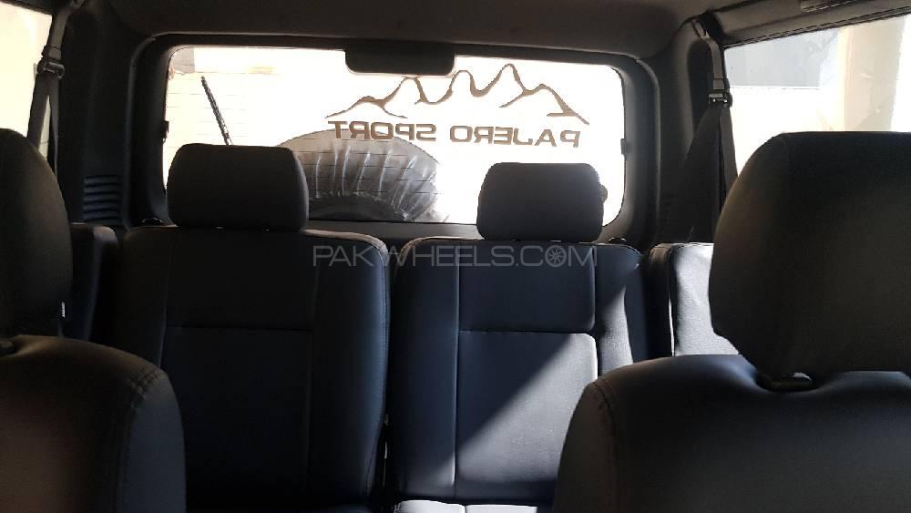 Mitsubishi Pajero 2002 for Sale in Multan Mitsubishi Pajero 2002 for Sale in Multan Image-4