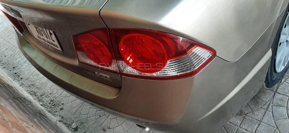 Honda Civic 2011 for Sale in Peshawar Image-1