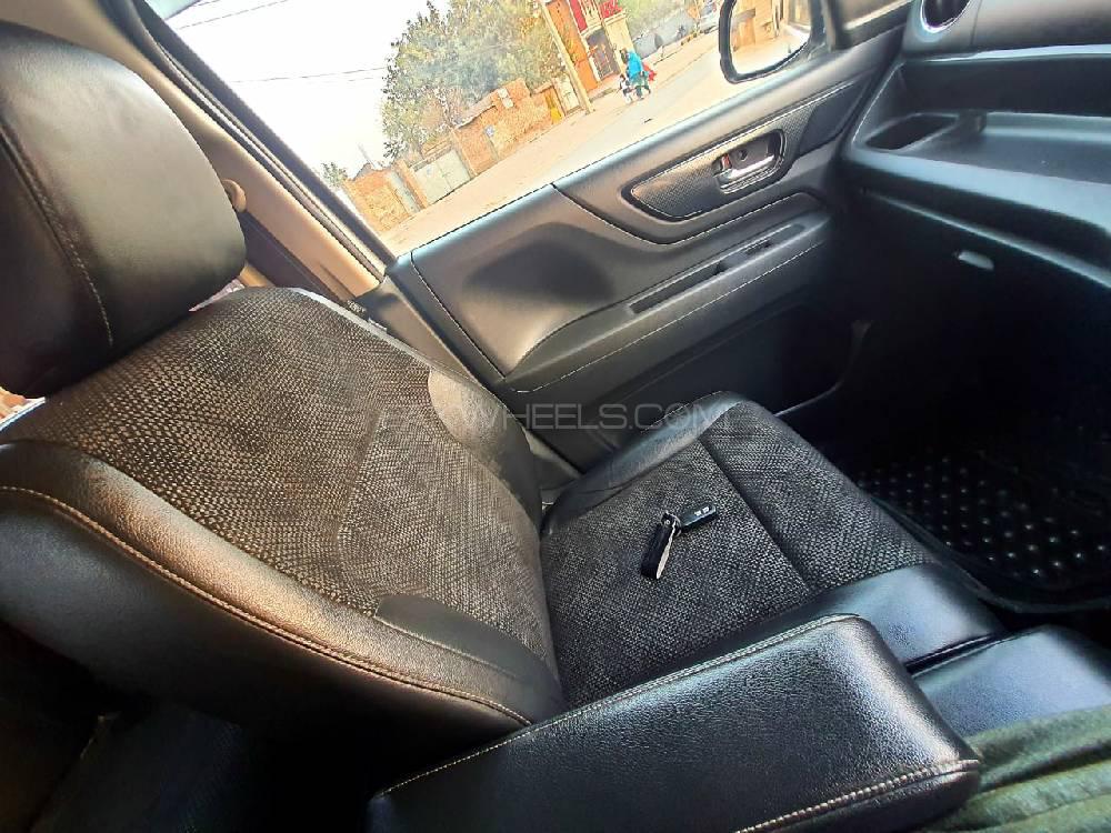 Honda N Wgn 2015 for Sale in Gujranwala Honda N Wgn 2015 for Sale in Gujranwala Image-16