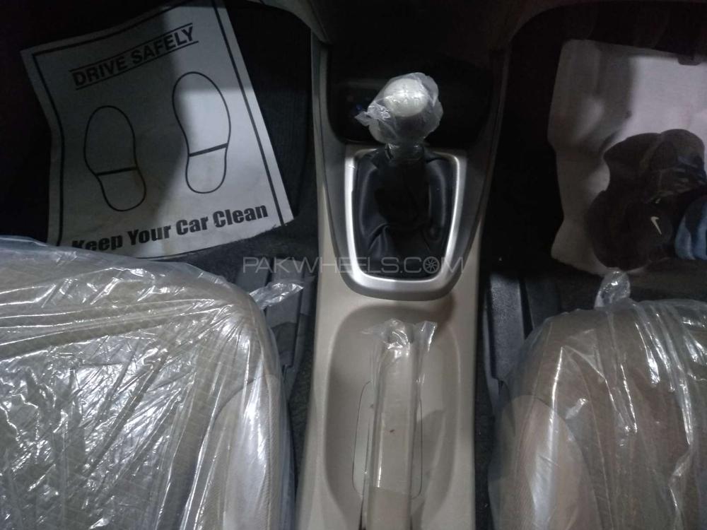 Honda City 2015 for Sale in Karachi Honda City 2015 for Sale in Karachi Image-9