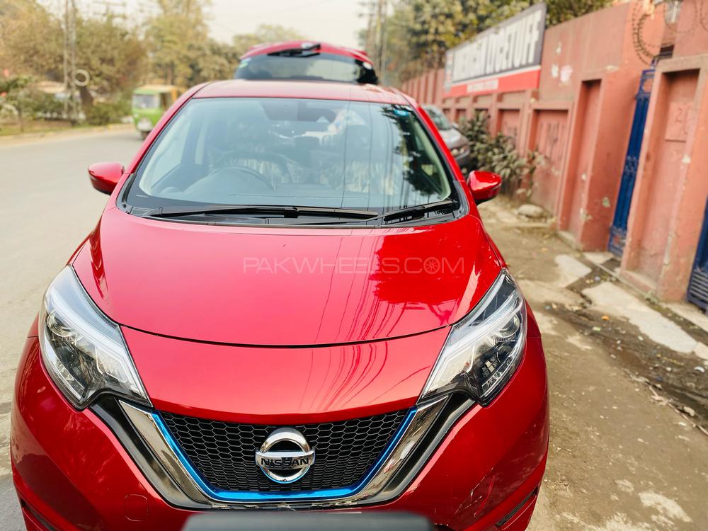 Nissan Note 2017 for Sale in Lahore Image-1