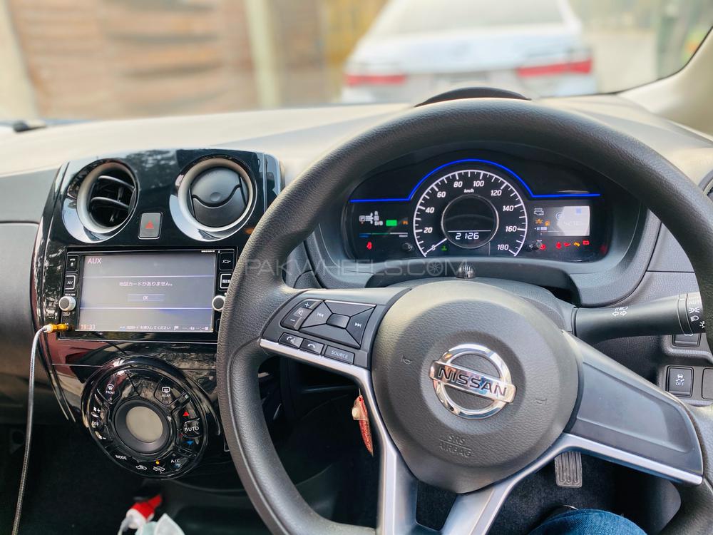 Nissan Note 2017 for Sale in Lahore Nissan Note 2017 for Sale in Lahore Image-18