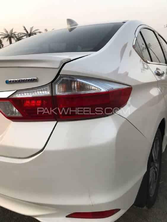 Honda Grace Hybrid 2014 for Sale in Rawalpindi Honda Grace Hybrid 2014 for Sale in Rawalpindi Image-2