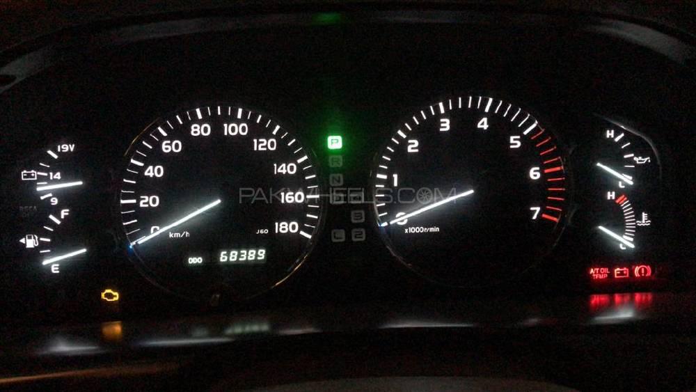 ٹویوٹا لینڈ کروزر 2005 for Sale in سیالکوٹ Image-1